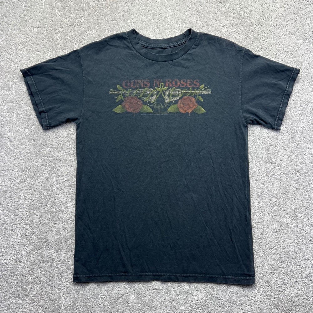 2016 Guns N Roses T-Shirt Size S/M? Black Distressed Band Tee Concert Tour Merch